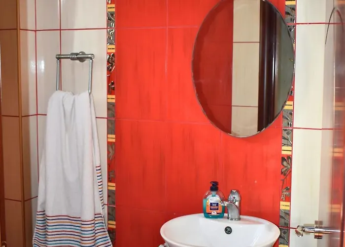 Vrysaki Apartament *